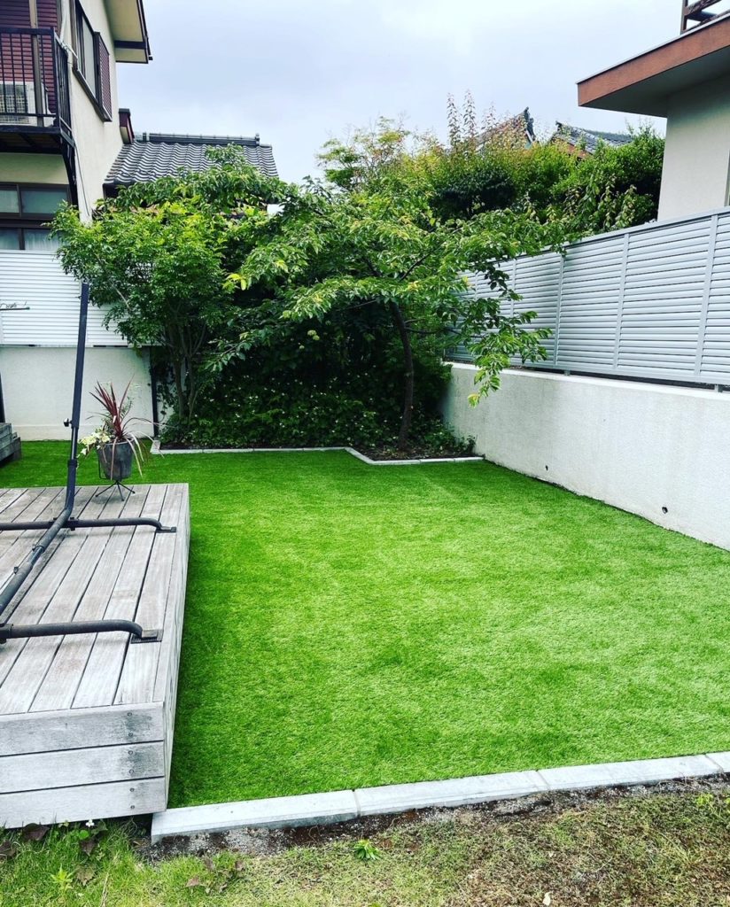 画像：人工芝の施工工事 施工 完成